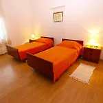 Radmila 977 Apartament
