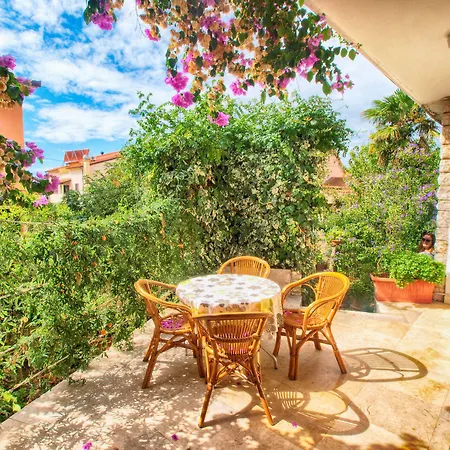 Apartmán Radmila 977 *