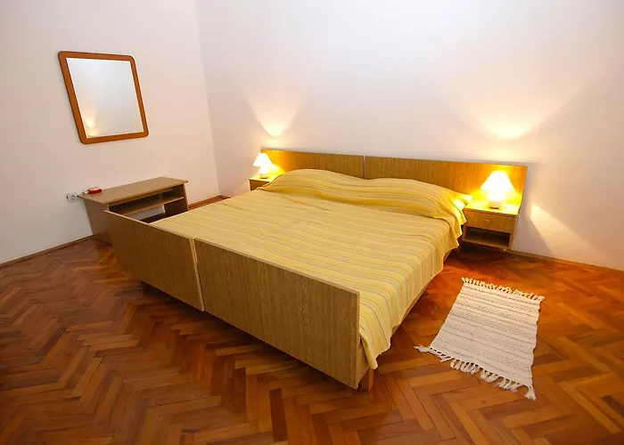 Radmila 977 Apartamento *